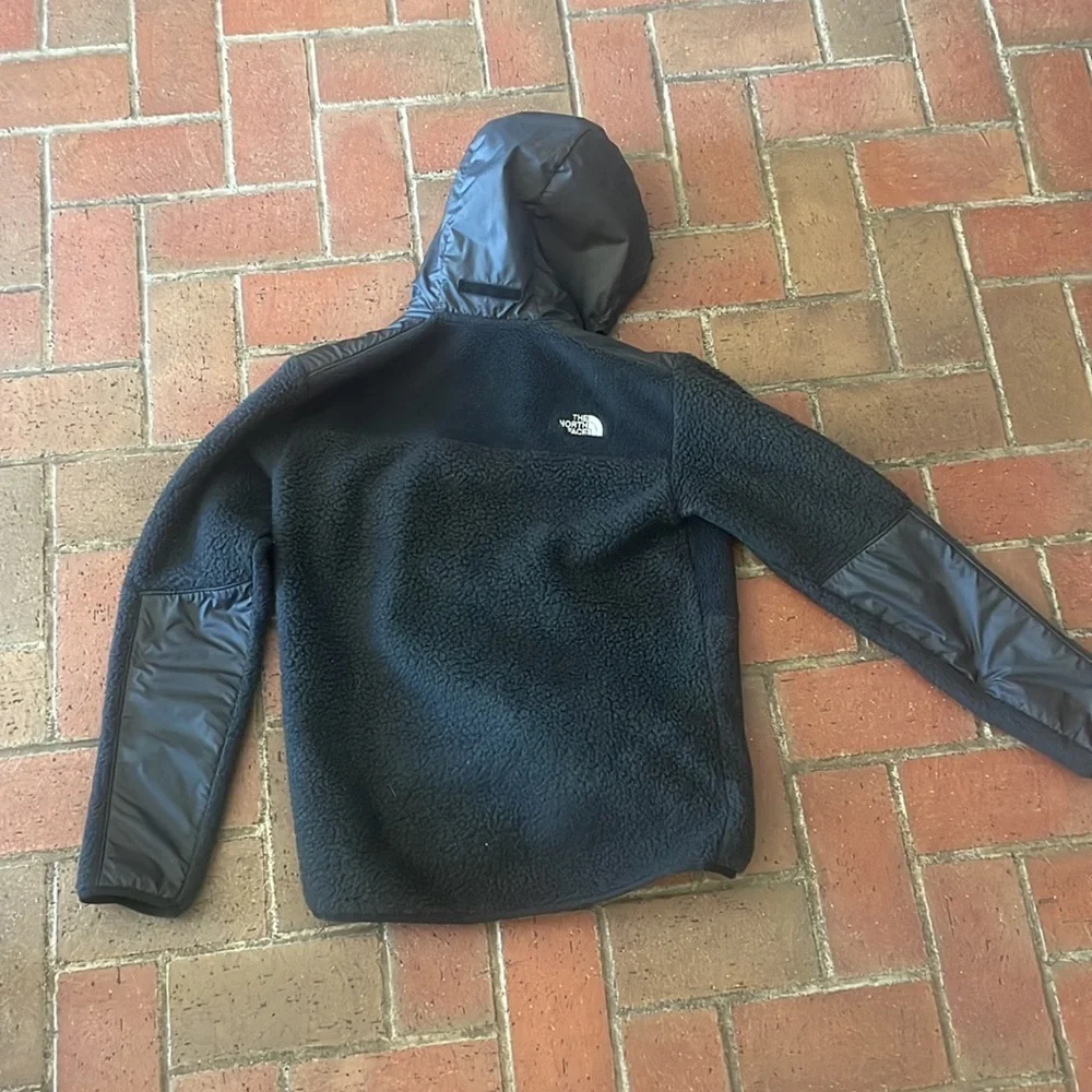 The North Face warm black